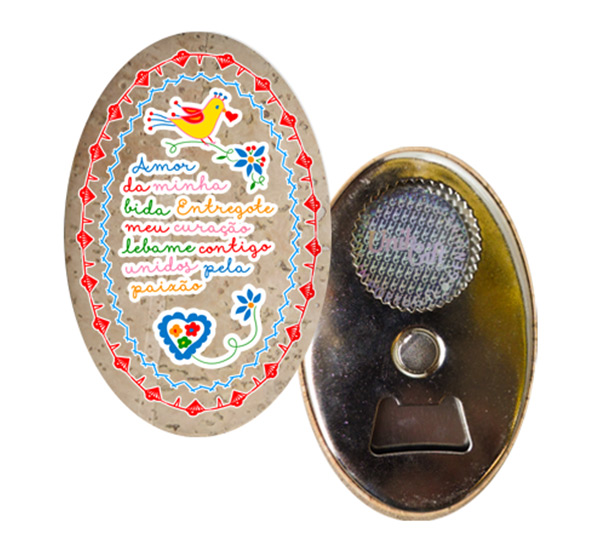 Magnetic oval 6x9cm, natural cork