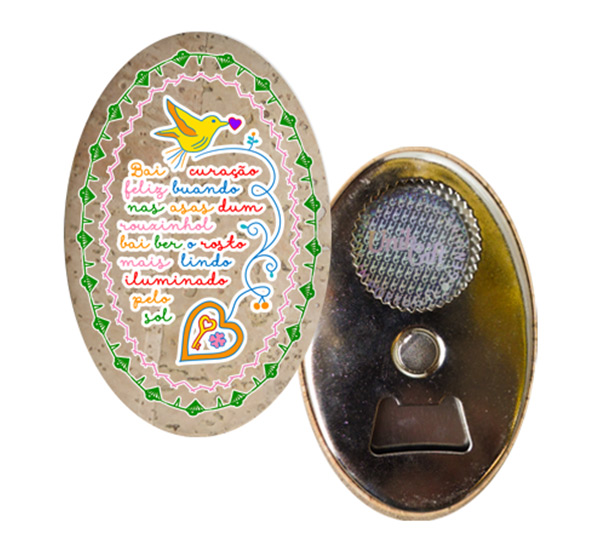 Magnetic oval 6x9cm, natural cork