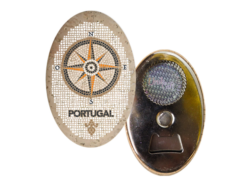 Magnetic Oval with cork