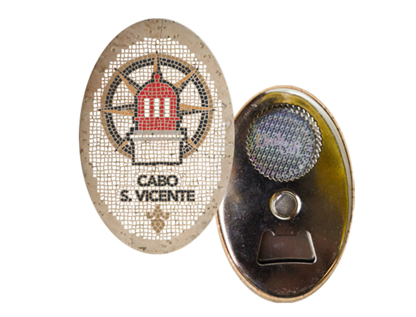 Magnetic Oval with cork